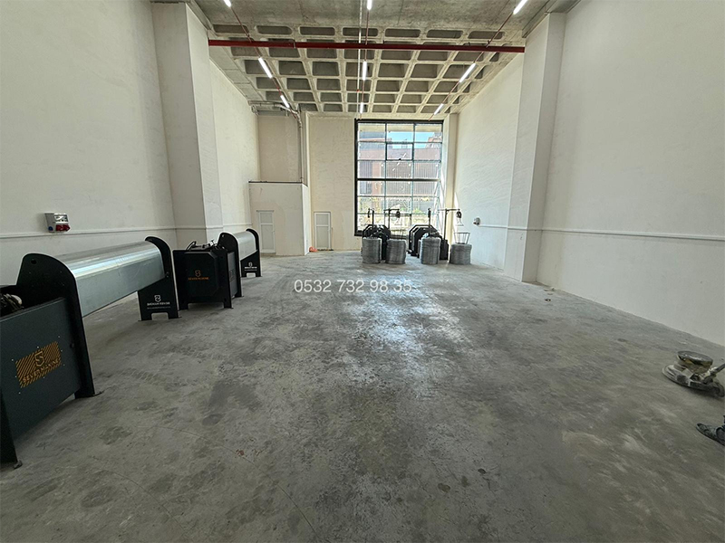 Fabrika Zemininde Beton Yüzey Hazırlığı - fabrika epoksi zemin kaplama uygulama fotoğrafı