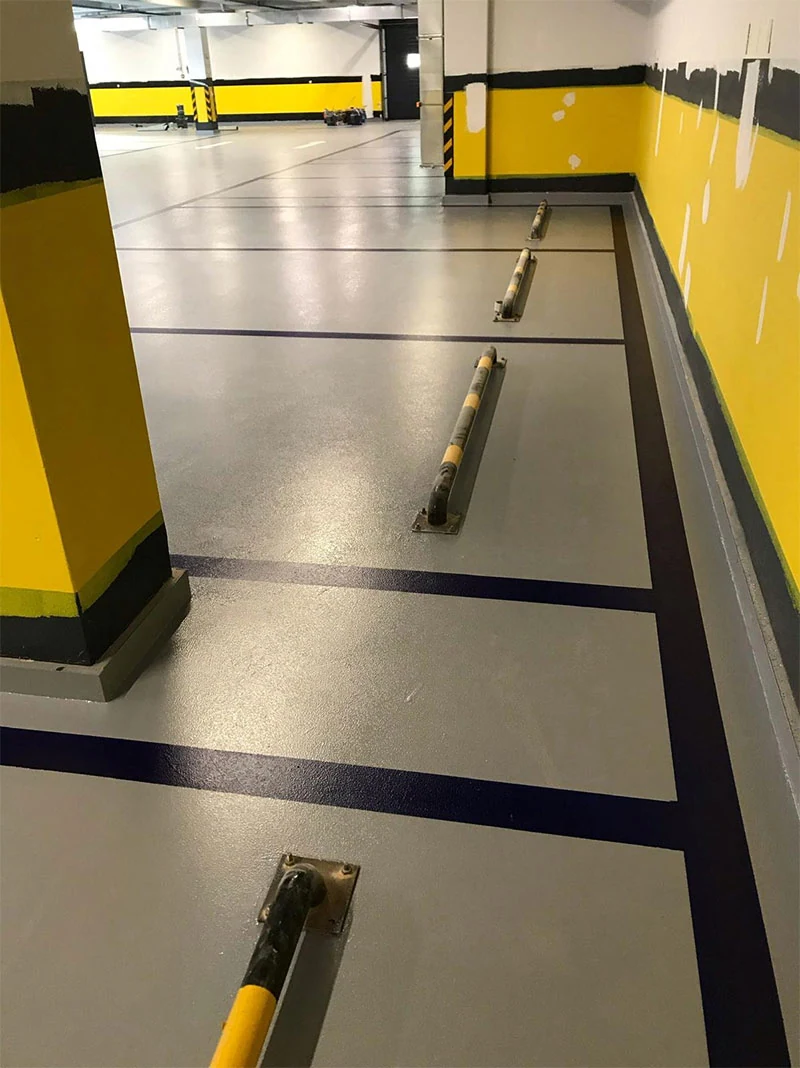 Otoparkta kaplama sonrası gri yüzey